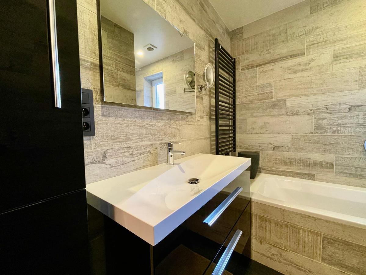 Suite 40 Jacuzzi & Sauna By Malmedreams Malmedy Bagian luar foto