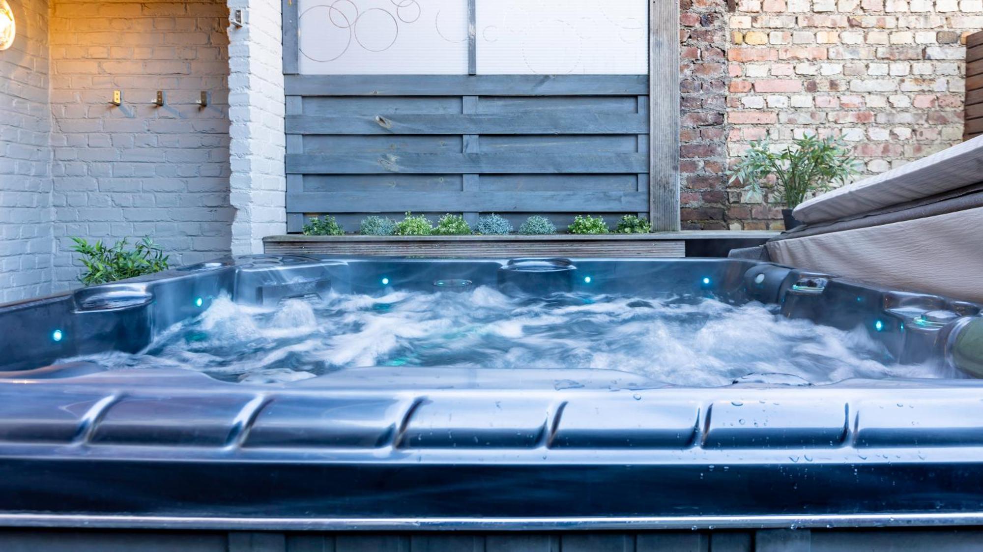 Suite 40 Jacuzzi & Sauna By Malmedreams Malmedy Bagian luar foto